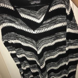 SOLD✨Striped sweater